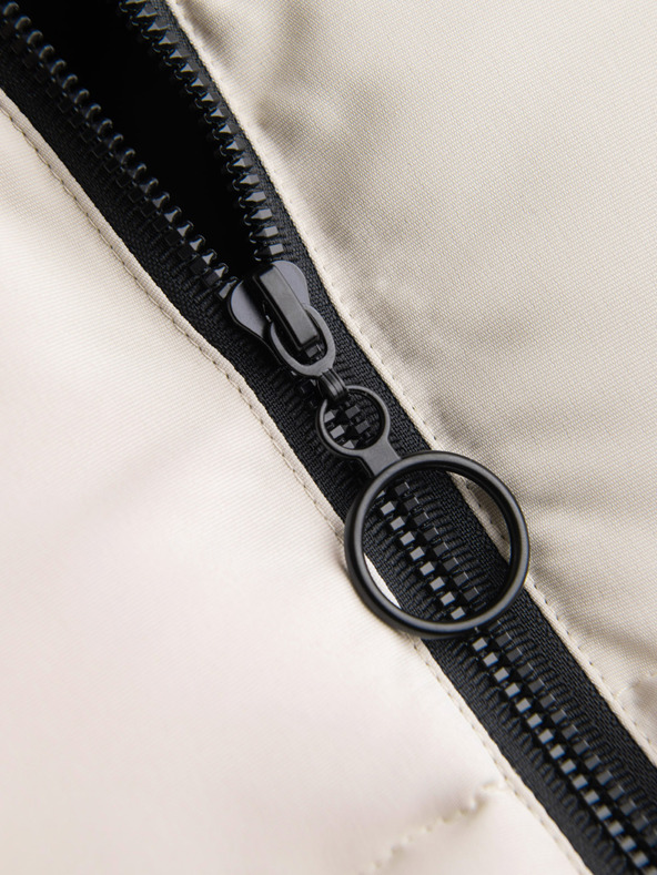 Ombre Clothing Crno-bež muški prošiveni prsluk Ombre Clothing