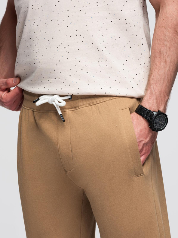 Ombre Clothing Smeđe muške trenirke Ombre Clothing