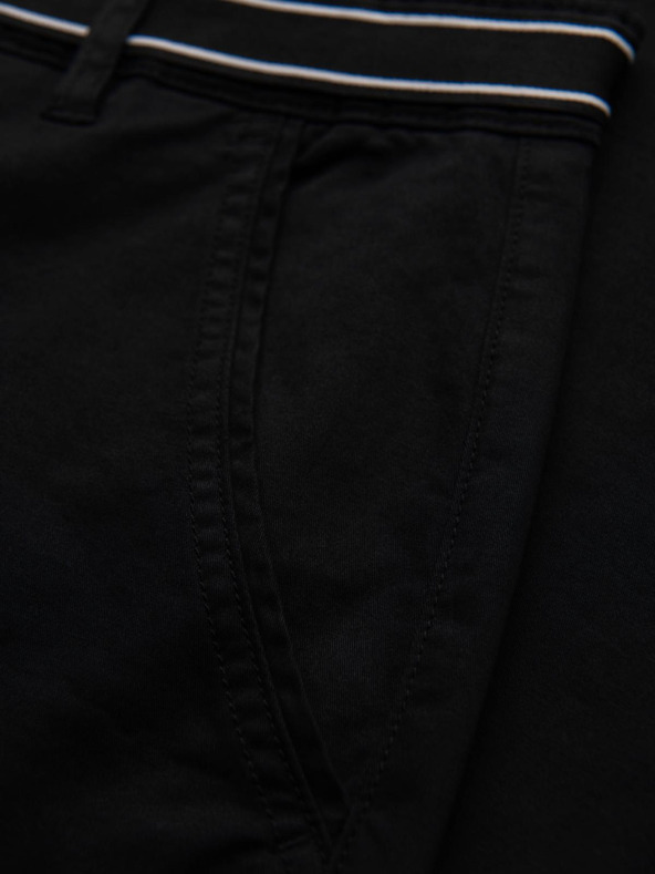 Ombre Clothing Crne muške chino hlače s ukrasnim remenom Ombre Clothing