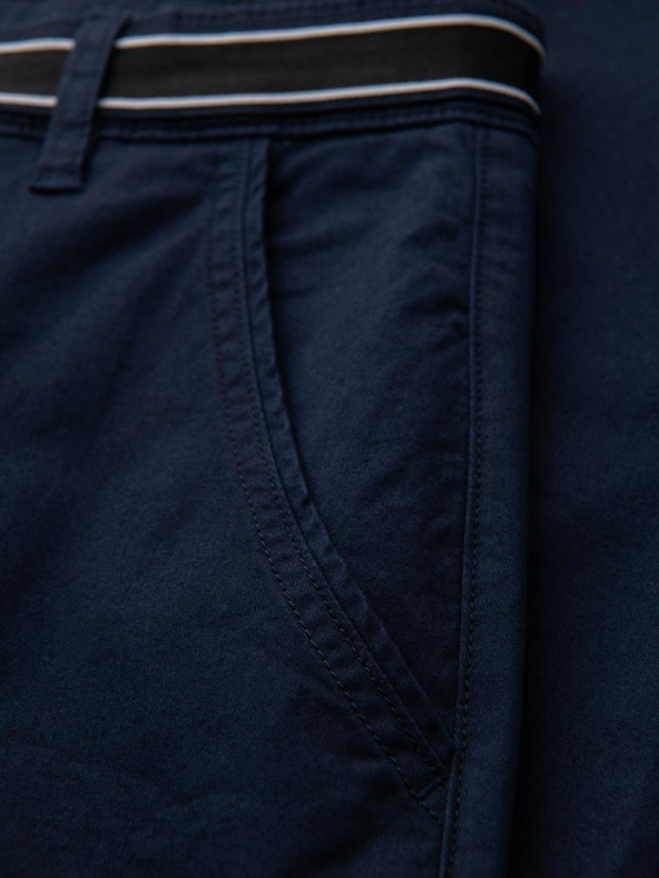 Ombre Clothing Tamnoplave muške chino hlače s ukrasnim remenom Ombre Clothing