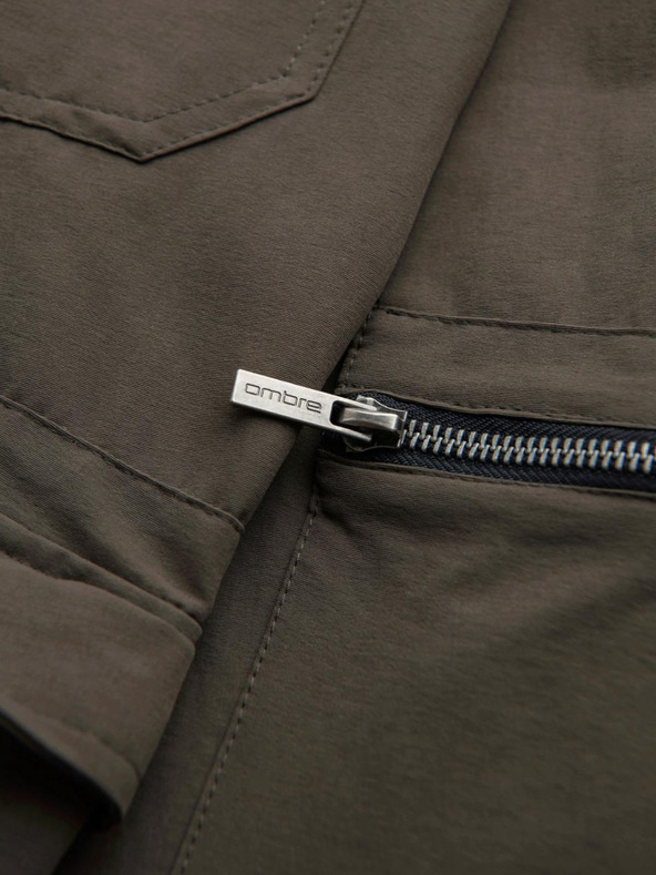 Ombre Clothing Muške jogger hlače s džepovima i printom u tamno maslinastoj Ombre odjeći