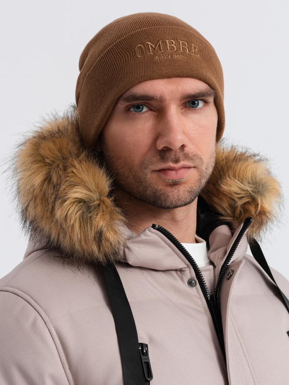 Ombre Clothing Muška pletena kapa s izvezenim natpisom Ombre Clothing