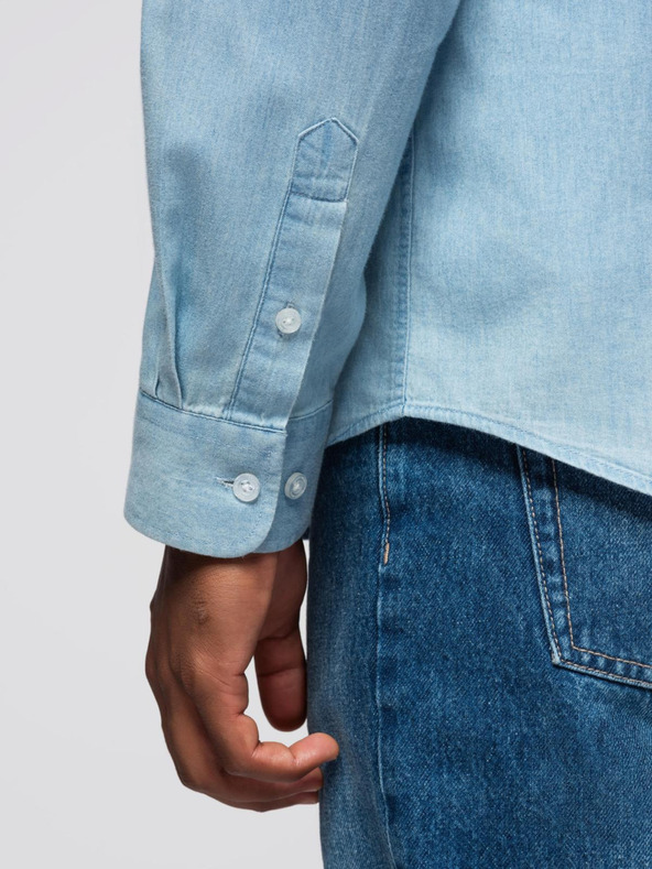 Ombre Clothing Muška traper košulja s izvezenim džepom - svijetloplava Ombre odjeća