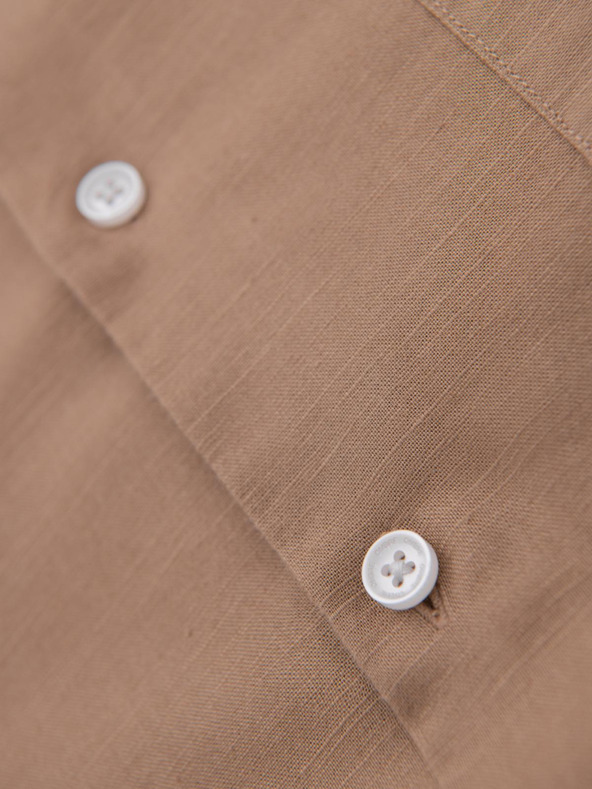 Ombre Clothing Muška platnena košulja s uspravnim ovratnikom i džepom REGULAR FIT - svijetlo smeđa