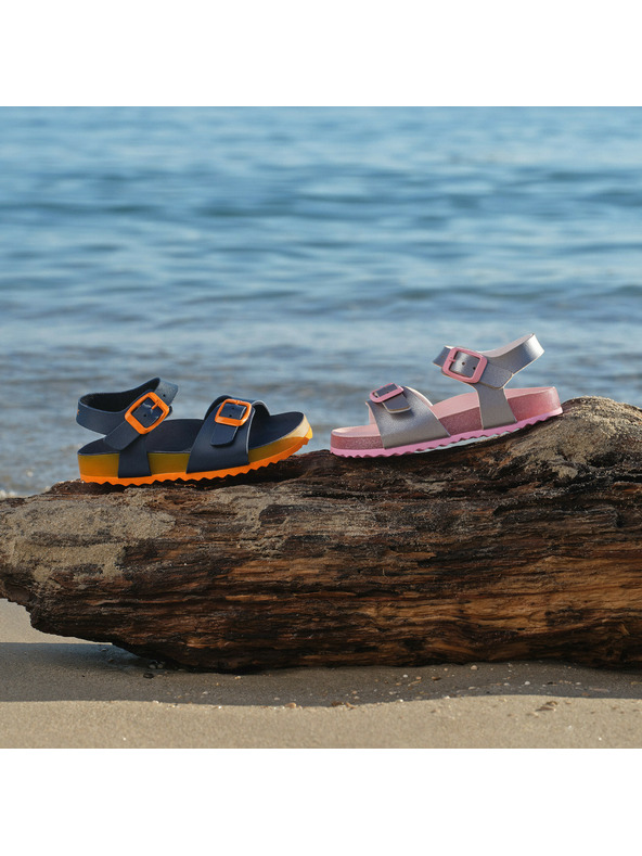 Geox Srebrne djevojčje sandale Geox Adriel Girl