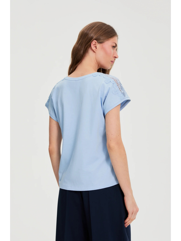 Moodo Bluza s čipkom na rukavima svetlo plava Moodo