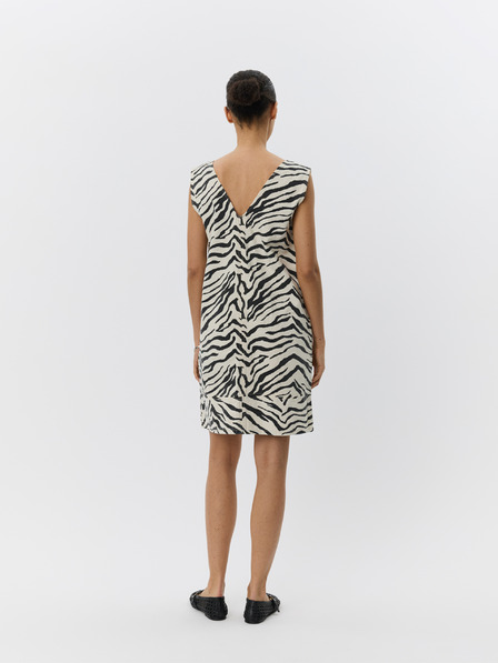 Sofie Schnoor Kremaste haljine sa životinjskim krznom OLYMPESW