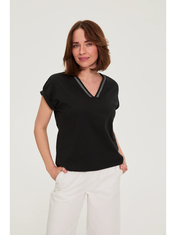 Moodo Pamučna majica s V izrezom crna Moodo