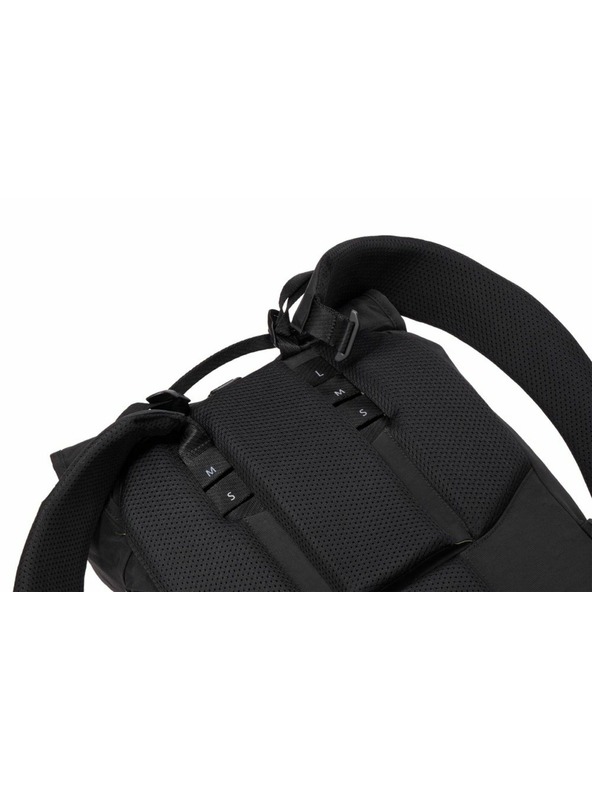 Thule Thule Paramount Commuter ruksak 20 l TPBBP320 - crni