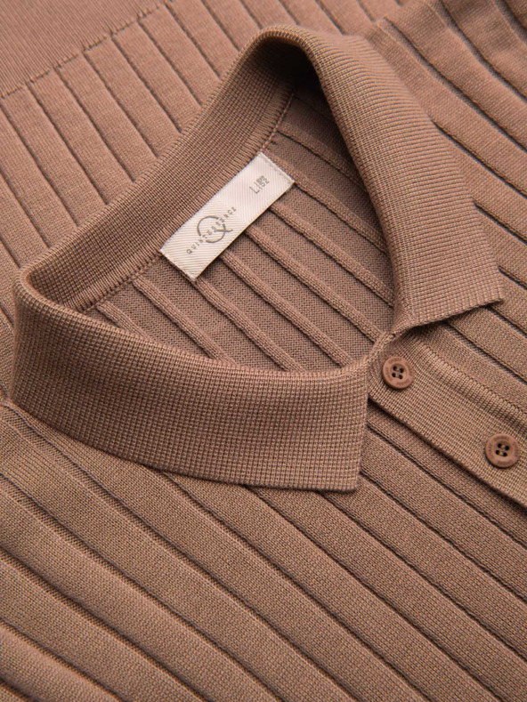 Ombre Clothing Muška polokošulja SLIM FIT od viskozne s okomitim prugama - svijetlo smeđa V5 OM-POSS-0169 Ombre Clothing