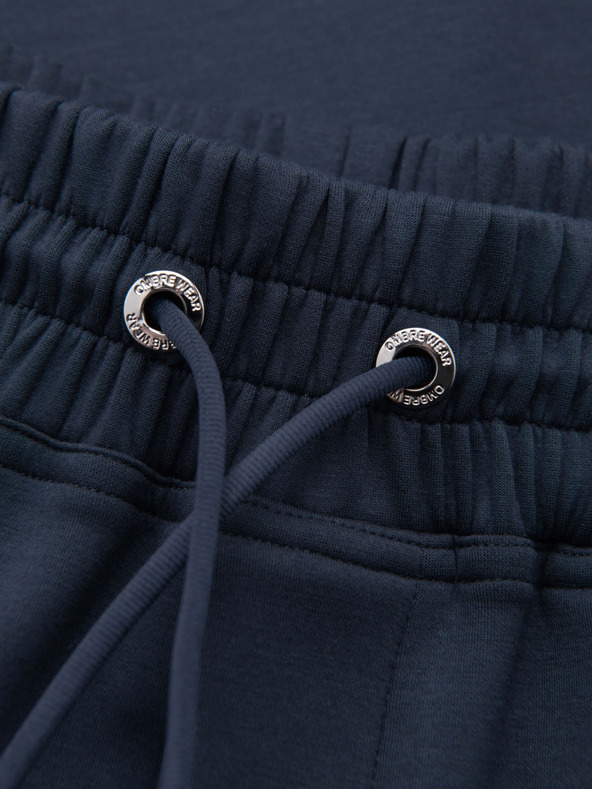 Ombre Clothing Muške trenirke s ravnim nogavicama od glatke pletenine - tamno plave V4 OM-PSBC-0221 Ombre Clothing