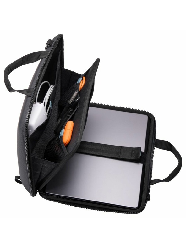 Thule Thule Gauntlet 5.0 torba za 14" MacBook Pro TGAE2558 - crna