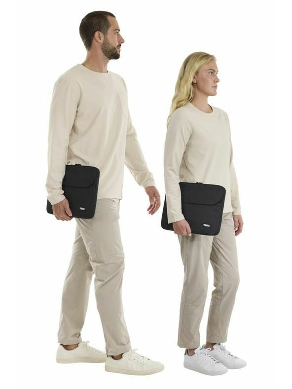 Thule Thule Lithos futrola za MacBook Air 15" TLS115 - crna