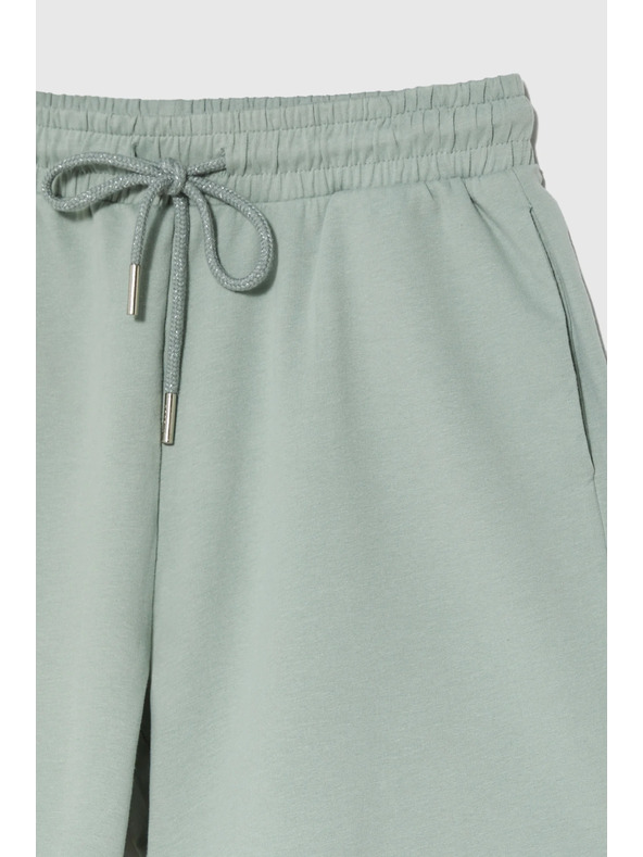 Moodo Pamučne kratke hlače maslinaste boje Moodo