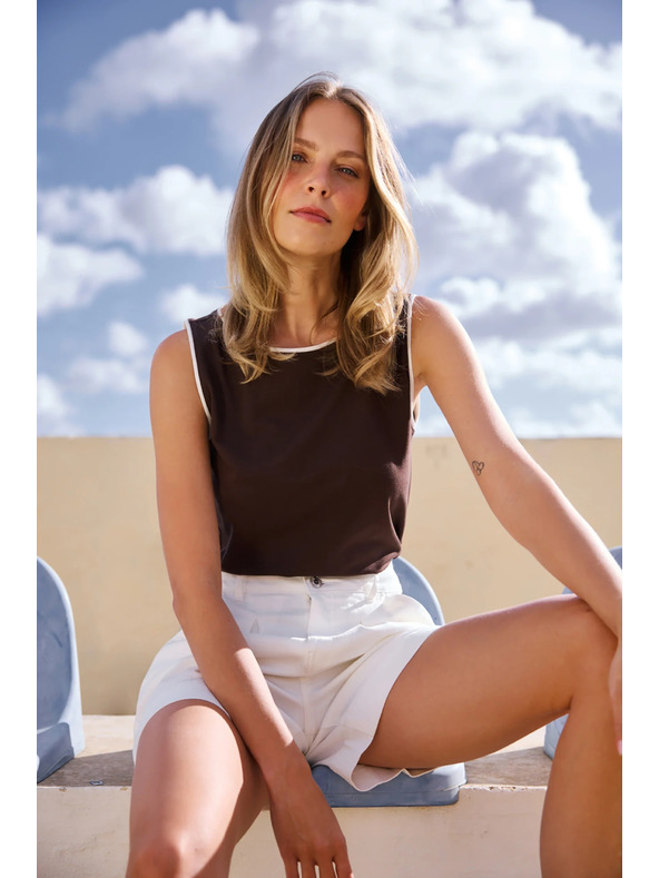 Moodo Glatke kratke hlače bijele Moodo