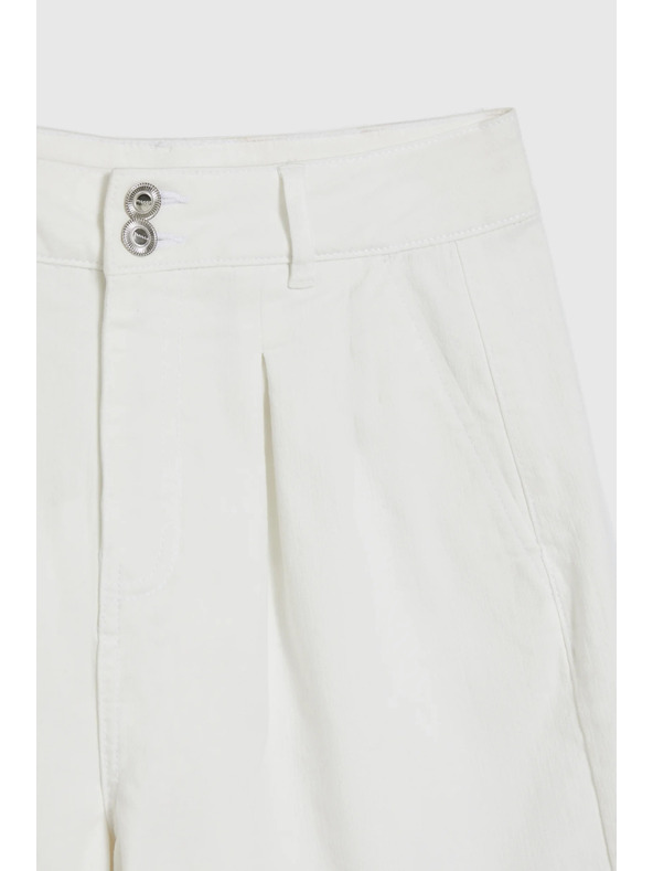 Moodo Glatke kratke hlače bijele Moodo