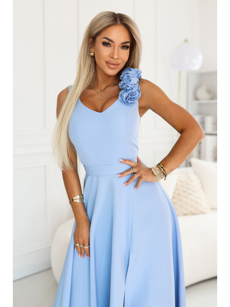 numoco Elegantna večernja maxi haljina s prorezom i ružama - svjetlo plava