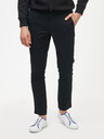 GAP Slim khaki hlače GAP