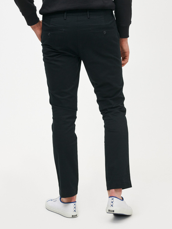GAP Slim khaki hlače GAP