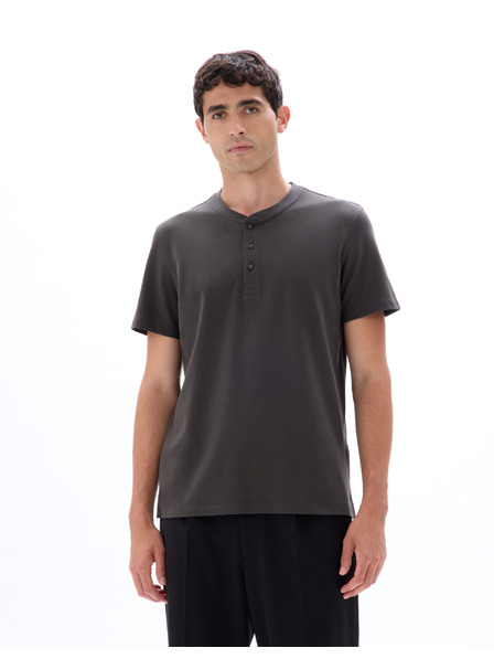 Celio Majica Meperi