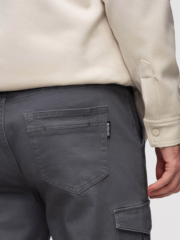 Ombre Clothing Muške hlače JOGGERY s cargo džepovima na rajsferšlus - grafit V3 OM-PAJO-0290 Ombre Clothing