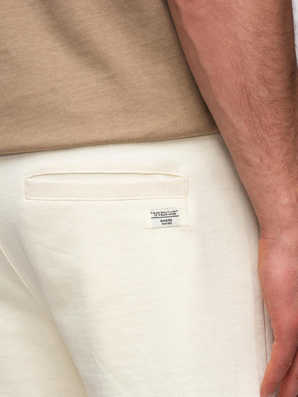 Ombre Clothing Muške pamučne kratke hlače s rubom i džepovima - krem V12 OM-SRBS-0205 Ombre Clothing