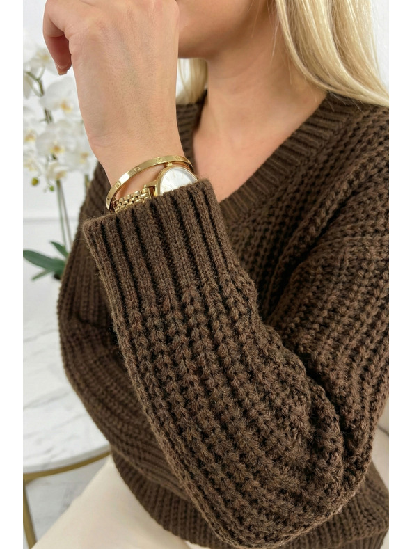 numoco basic Topao oversized pulover sa gustom tkaninom i V izrezom - čokolada