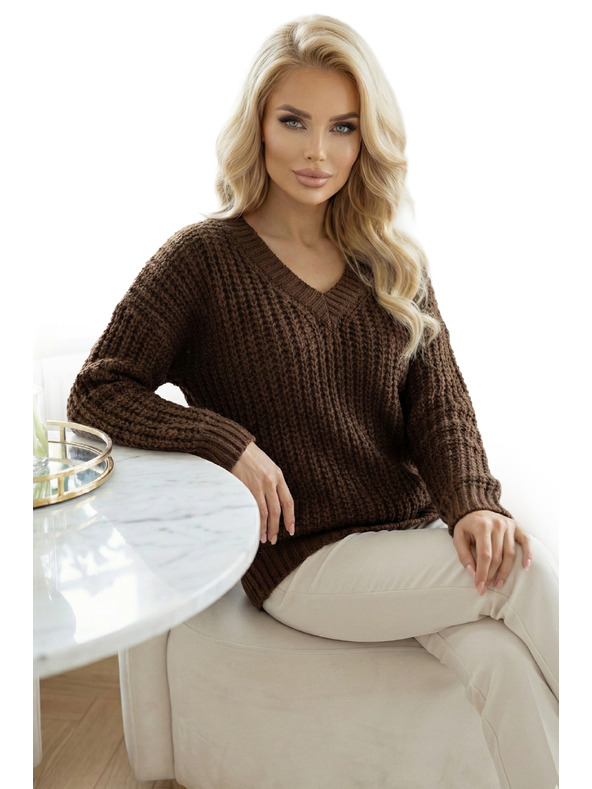 numoco basic Topao oversized pulover sa gustom tkaninom i V izrezom - čokolada