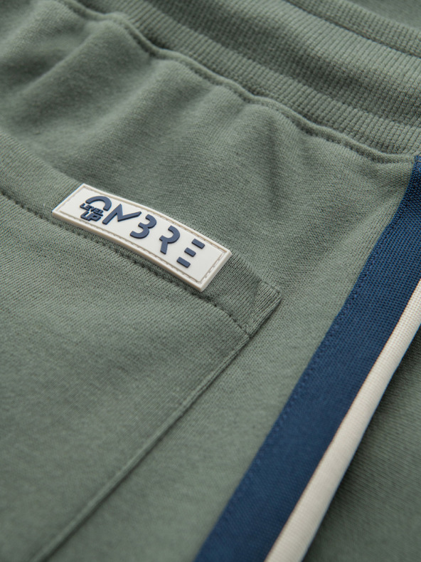 Ombre Clothing Komplet od dvije muške sportske kratke hlače s prugama - kremasta/maslinasta V2 Z128 Ombre Clothing