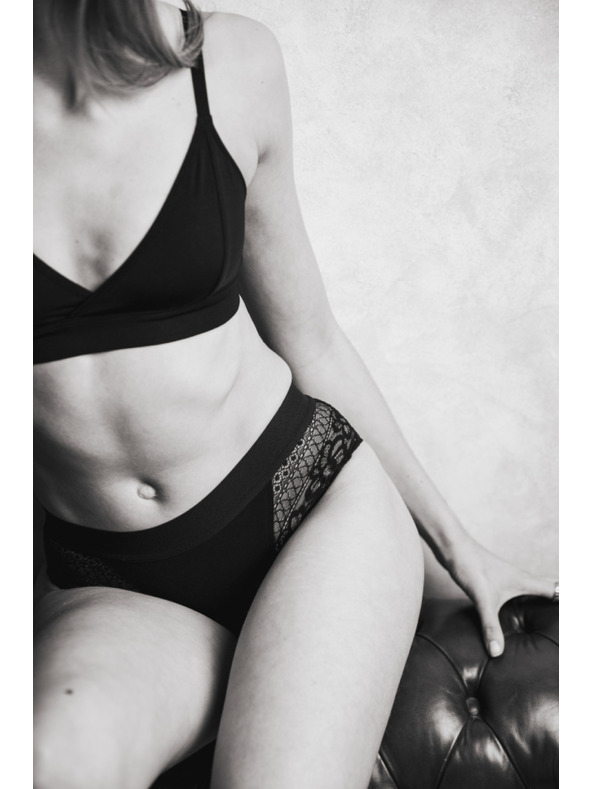 WUKA Menstrualne gaćice WUKA Ultimate™ Lace Hipster - Medium