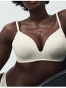 Marks & Spencer Чипкани декултирани потпетнички Body без костију, вел. A-E Marks & Spencer кремаста