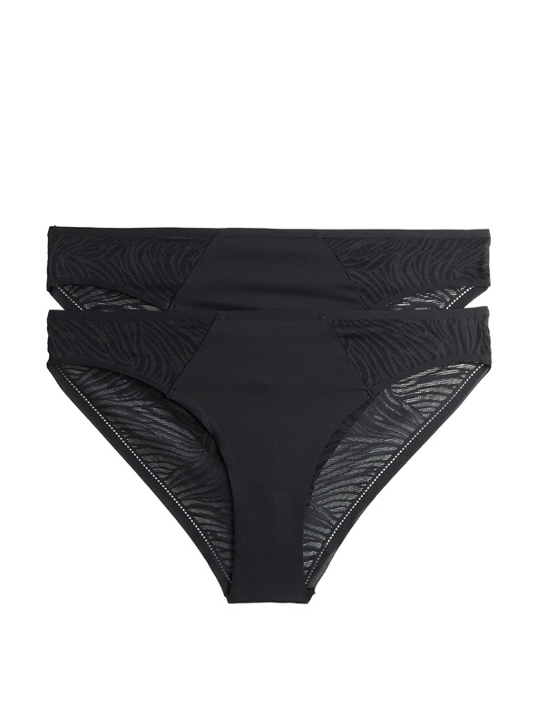 Marks & Spencer Pakiranja 3 nevidljive Body Invisibles™ čipkaste brazilske gaće Marks & Spencer crna
