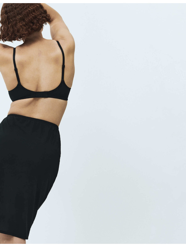 Marks & Spencer Nevidljive Body Invisibles™ donje gaće s tehnologijom Flexifit™ Marks & Spencer crna