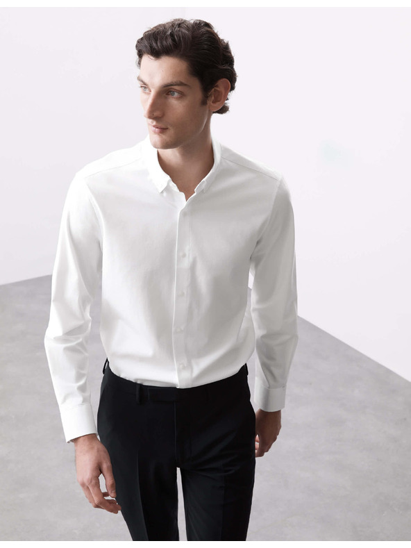 Marks & Spencer Elastična pamučna košulja klasičnog kroja s tehnologijom 360 Flex™ Marks & Spencer bijela