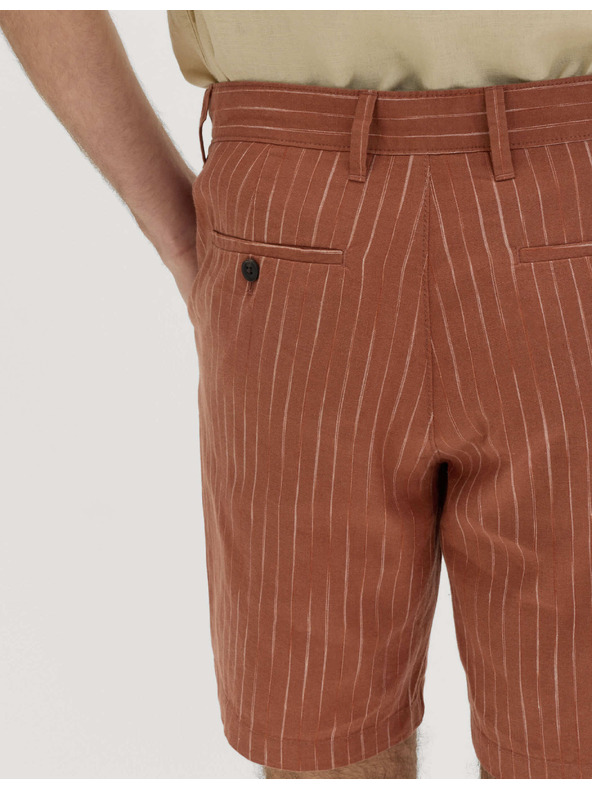 Marks & Spencer Chino šortke, od mješavine lana Marks & Spencer smeđa
