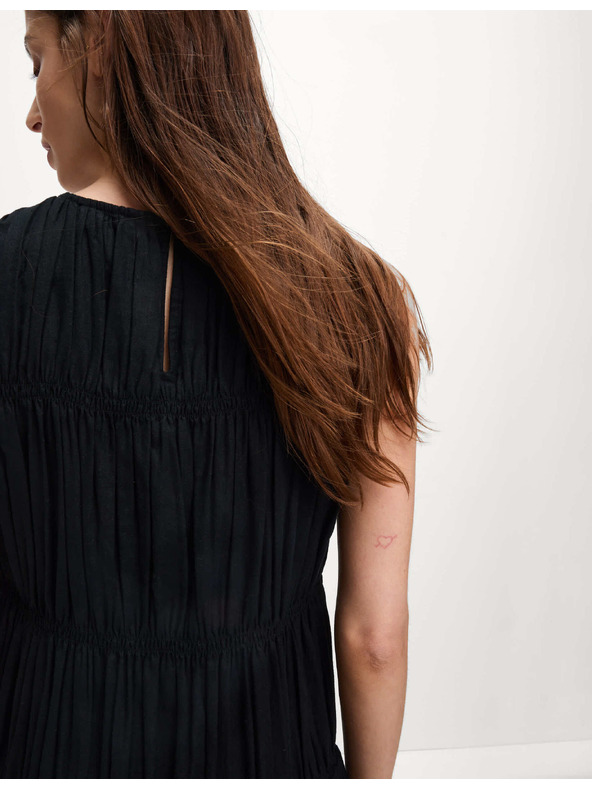 Marks & Spencer Fluidne nabrane midi haljine s visokim udjelom lana Marks & Spencer crna