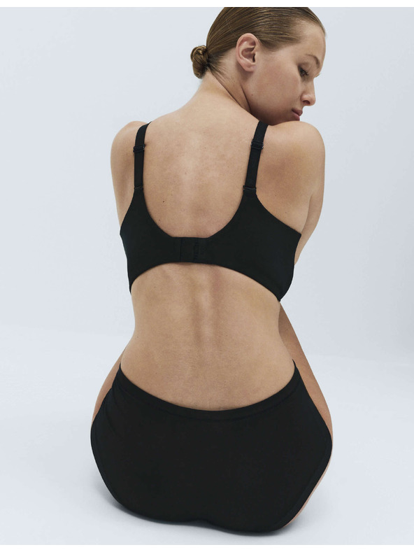 Marks & Spencer Flexifit™ grudnjak s punim košaricama bez žica, veličina A-E Marks & Spencer Black