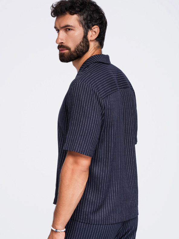Ombre Clothing Muska prugasta košulja regular kroja od viskoze i lana sa kubanskim ovratnikom – tamno plava V2 OM-SHSS-0222 Ombre Clothing