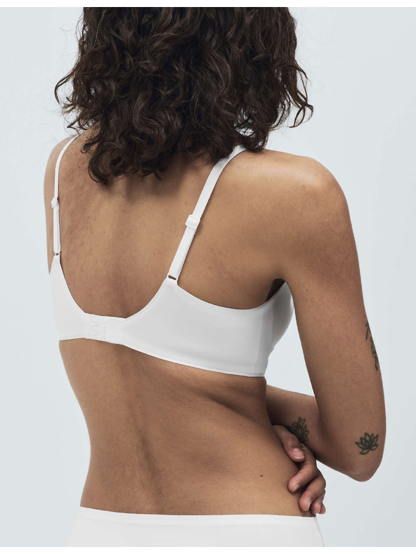 Marks & Spencer Nevidljivi Body Invisibles™ grudnjak s punim košarama bez kostiju, vel. A–E Marks & Spencer bijela