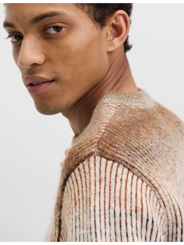 Marks & Spencer Prugasta Ombre sweater s okruglim izrezom i vunom Marks & Spencer smeđa