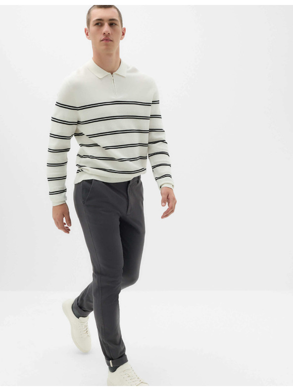 Marks & Spencer Keperne chino hlače uskog kroja The Ultimate Marks & Spencer siva