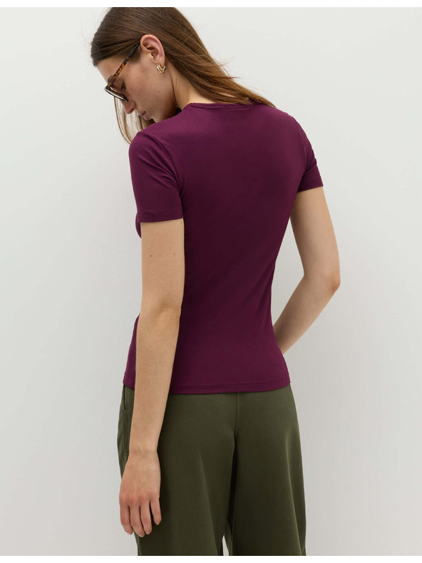 Marks & Spencer Prilegajuca majica s visokim izrezom Marks & Spencer ljubičasta