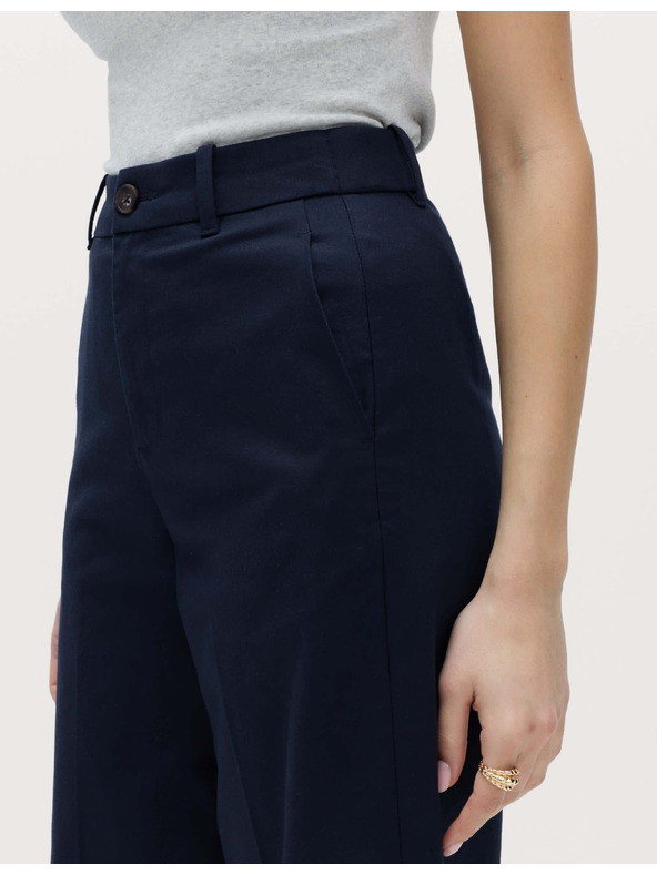 Marks & Spencer Chino hlače sa širokim nogavicama i visokim udjelom pamuka Marks & Spencer mornarsko plava