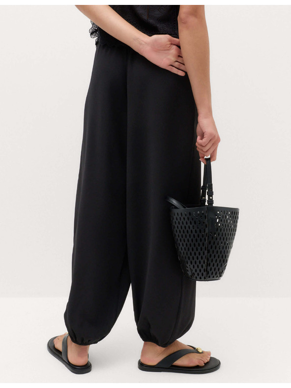 Marks & Spencer Balon hlače slobodnog kroja Marks & Spencer crna