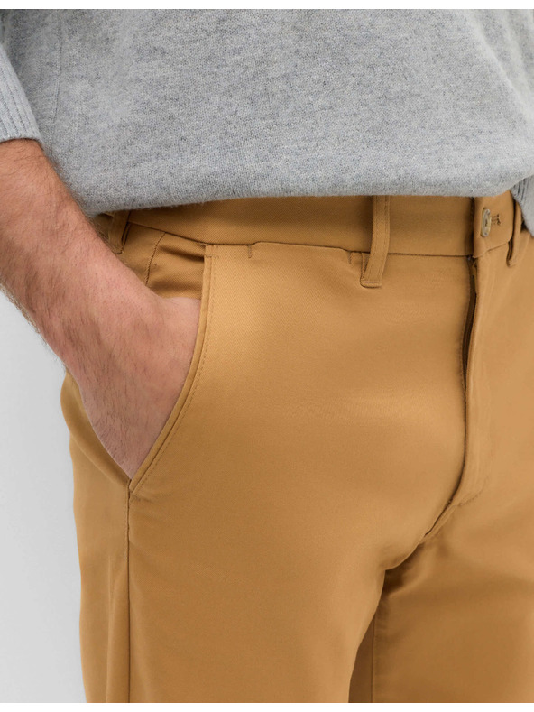 Marks & Spencer Keperne Heritage chino hlače normalnog kroja Marks & Spencer smeđa